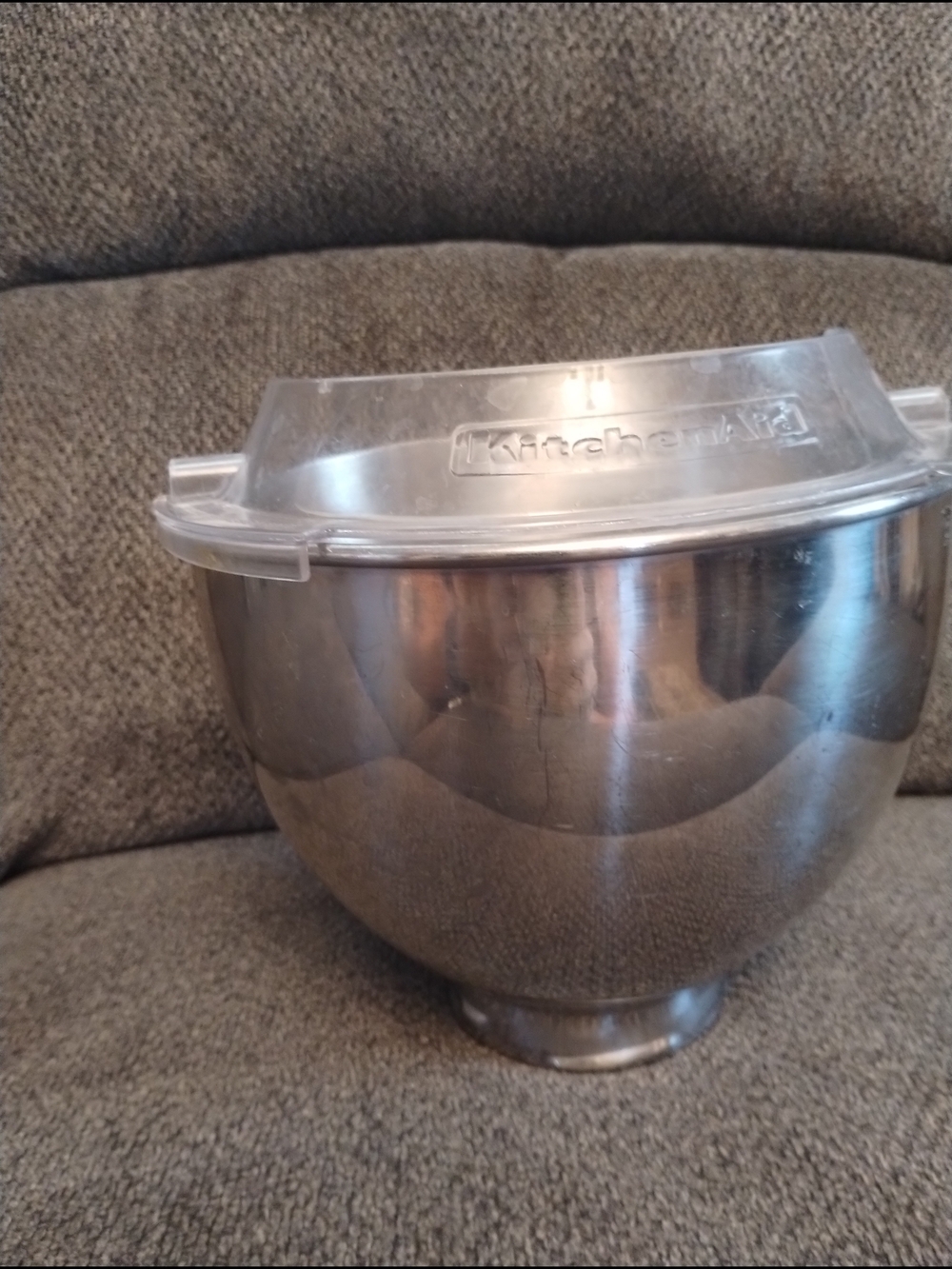 KitchenAid Stainless Steel Mixing Bowl with Clear Splash Cover - Silver
